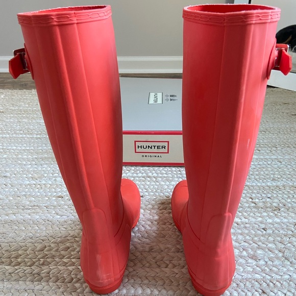 Tall Hunter Boots - Picture 3 of 7